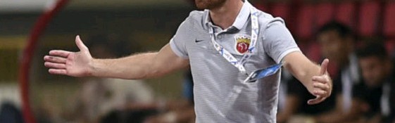  昂热主帅炮轰裁判遭禁赛处罚  