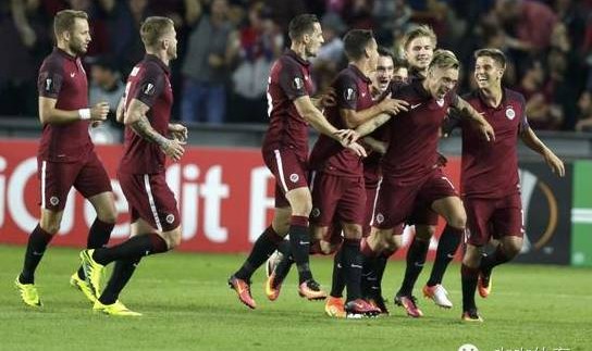  国米防线失误连连，遭弱旅萨勒尼塔纳逼平丢分