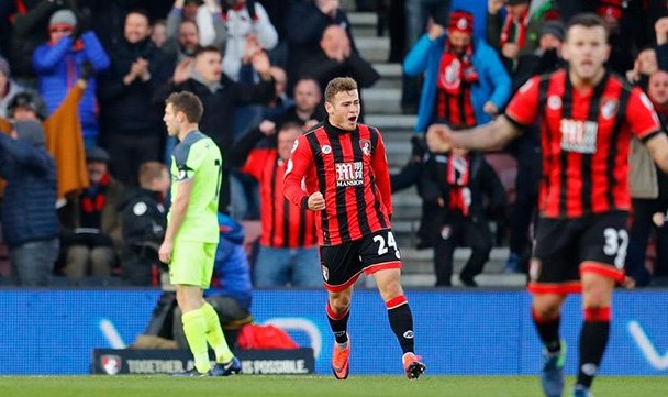  利物浦旧将反戈一击，阿斯皮利奎塔头槌绝杀  