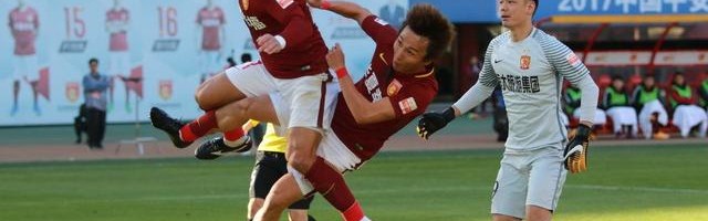  里昂女足四连冠创历史新纪录  