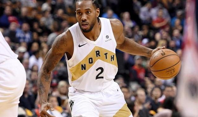  兰斯前锋争议红牌引发舆论哗然  