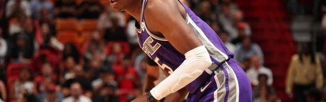  福克斯三双国王轻取雷霆  