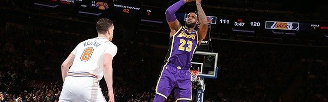  奥格斯堡防守端集体失误痛失领先优势