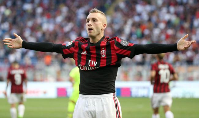  国际米兰主场完胜博洛尼亚，劳塔罗独中两元彰显射手本色