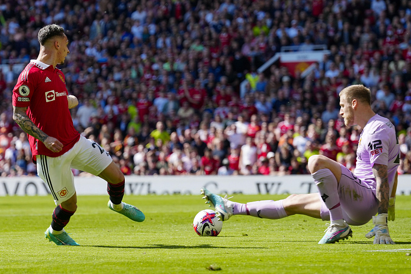  图卢兹中场控制力不足，面对强队暴露明显短板